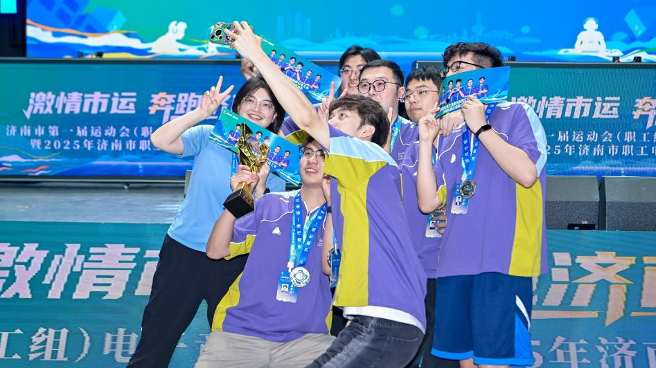 仅归因于她 仅归因于她