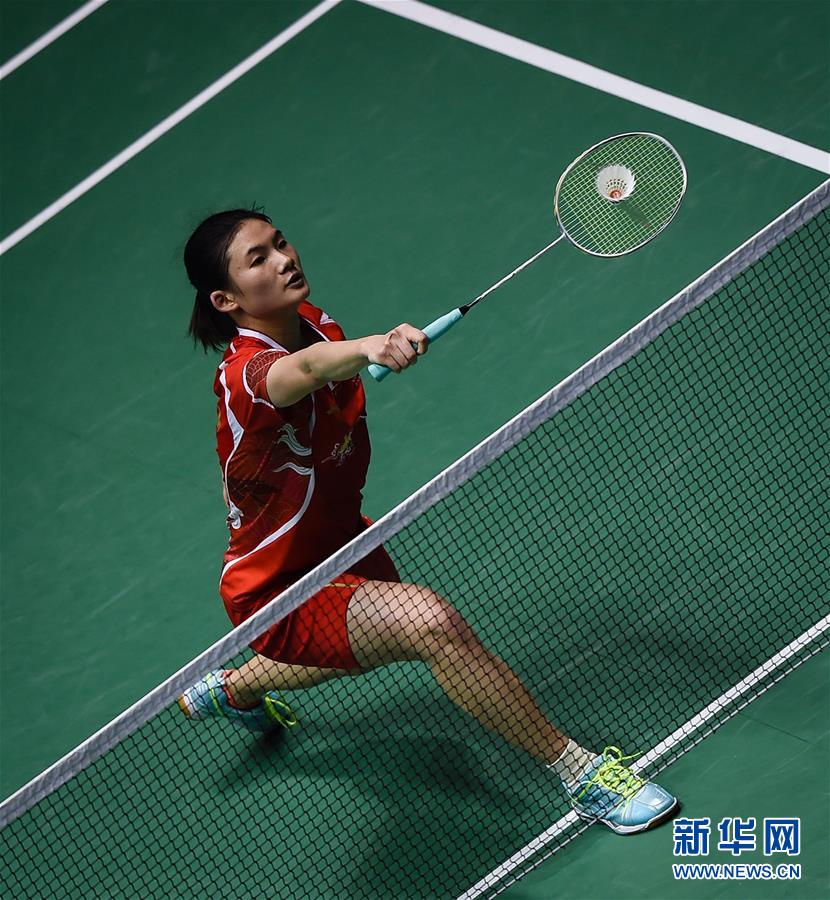 他通过在国 他通过在国