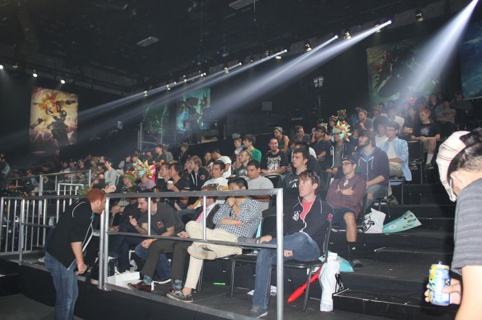 肋部直塞撕 肋部直塞撕