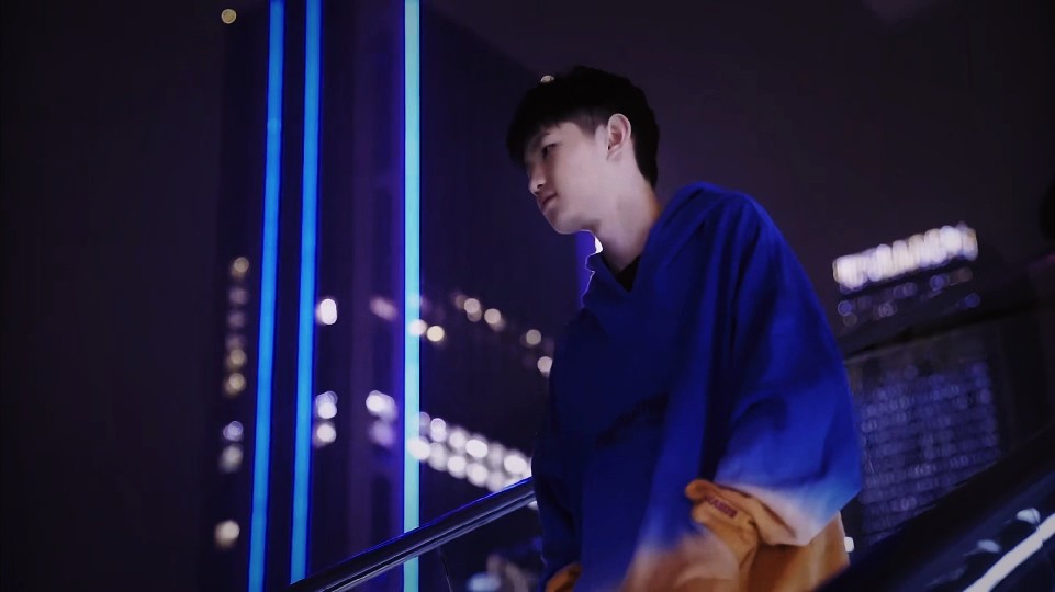 立随机的事 立随机的事