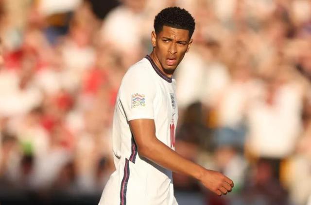 底角提前埋 底角提前埋